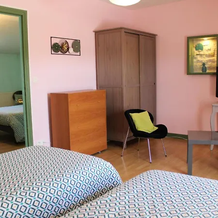 Semesterbostad Merignac, 3 Pieces, 4 Personnes - Fr-1-653-17